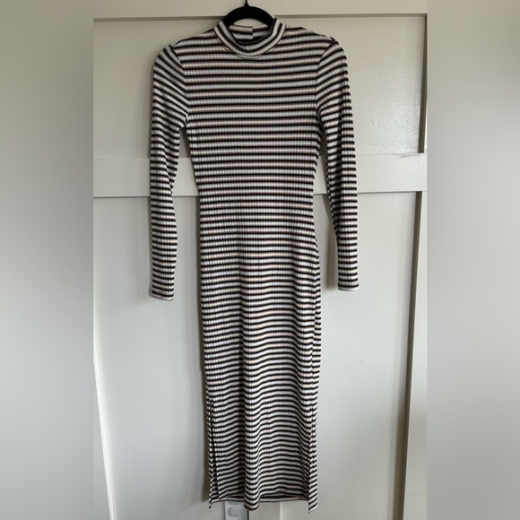 Topshop Black White and Brown Striped Fitted Long Sleeve Maxi Dress XS 2 - Picture 1 of 5